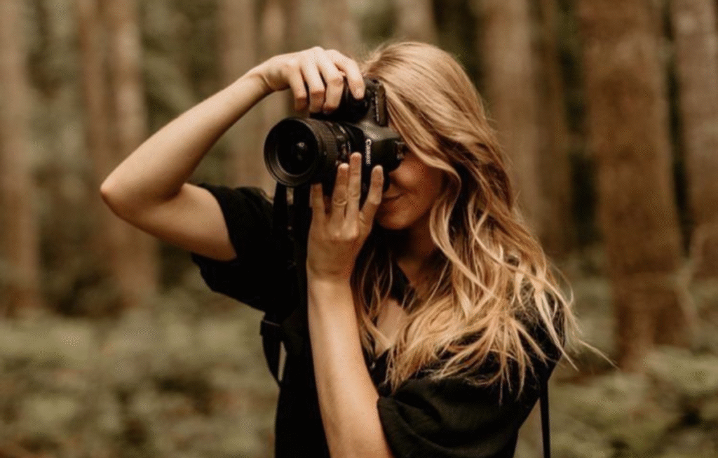 Top 6 Zodiac Signs of Women Passionate About Wildlife Photography